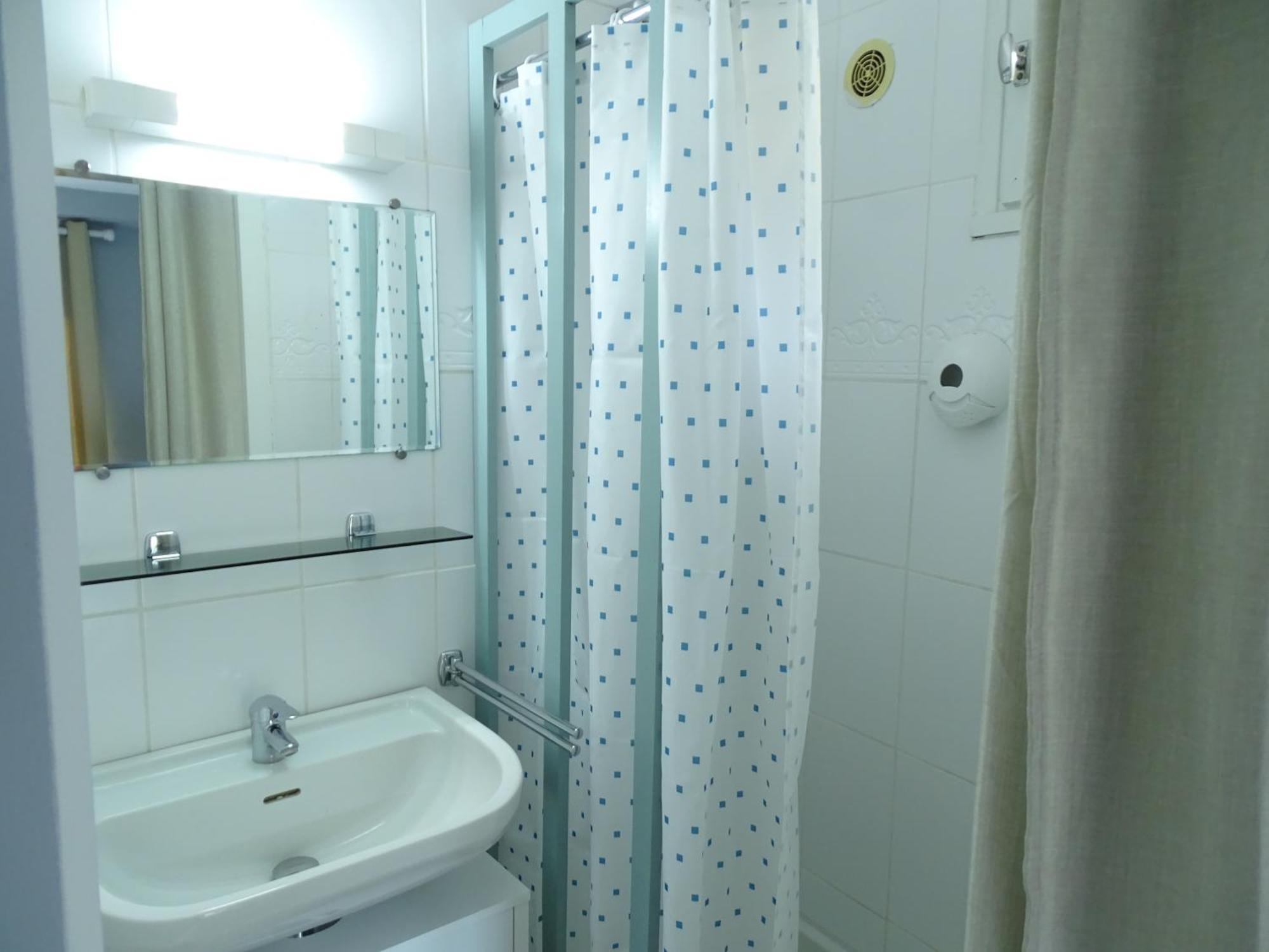 Dede Du Val B&B Florac Экстерьер фото